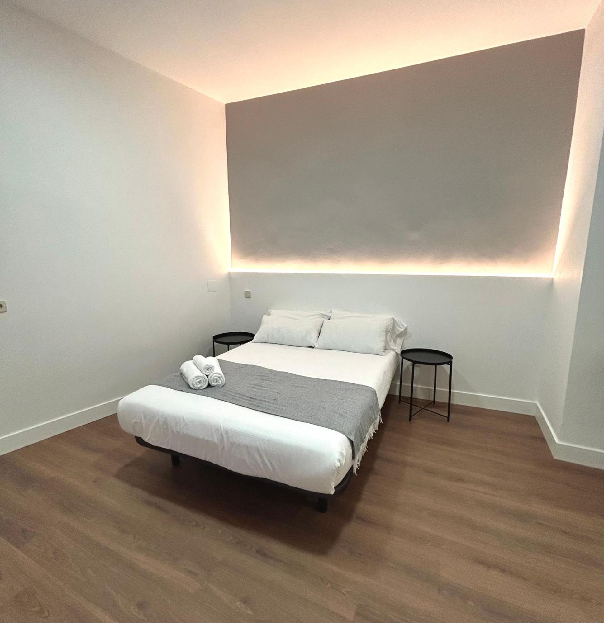 H21 Rooms Madrid Exterior photo